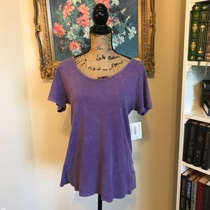 NWT Lularoe Classic Tee